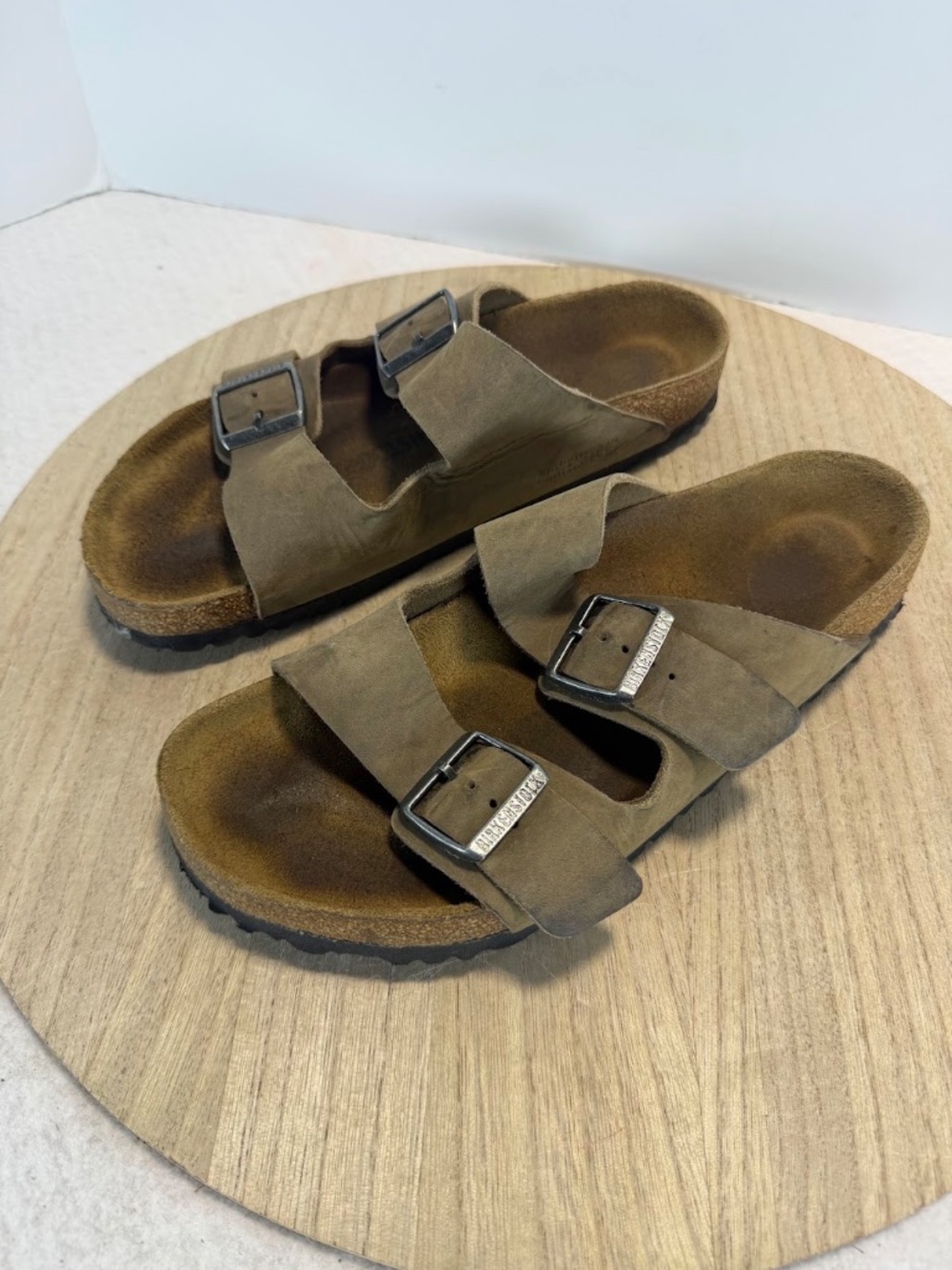 Birkenstock Arizona Taupe Suede Sandals EU 42 US Men 9-9.5 Narrow Fit - Picture 7 of 9